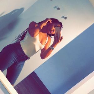 Meet your Posher, Armani